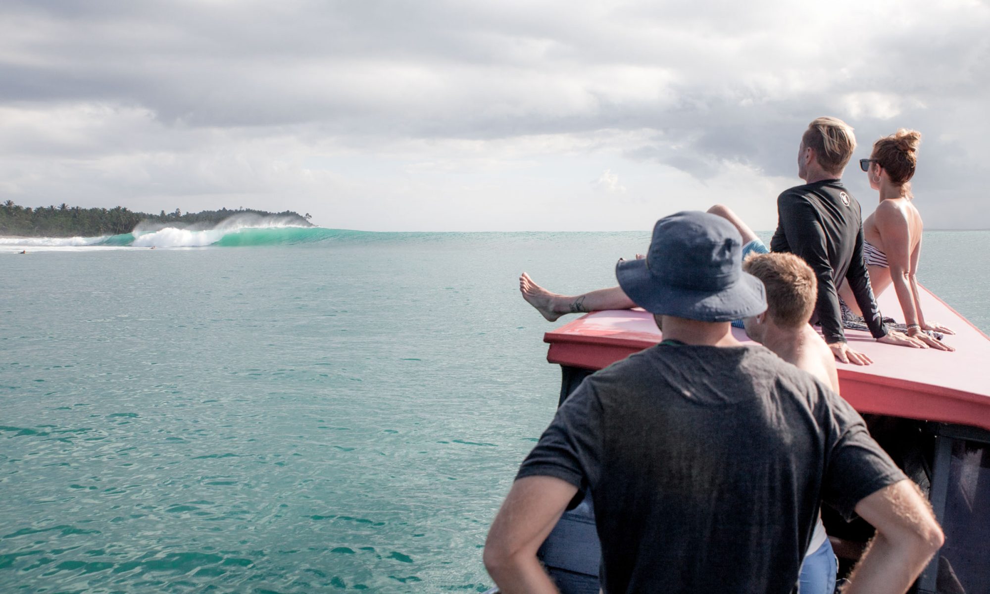 Mentawai Learn to Surf